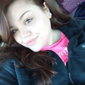 Meet your Posher, Avery